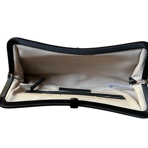 Ann Taylor Elegant Black Lace Clutch With Slide Snap Closure - Picture 4 of 7